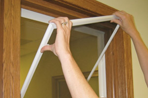 How to remove your window screens